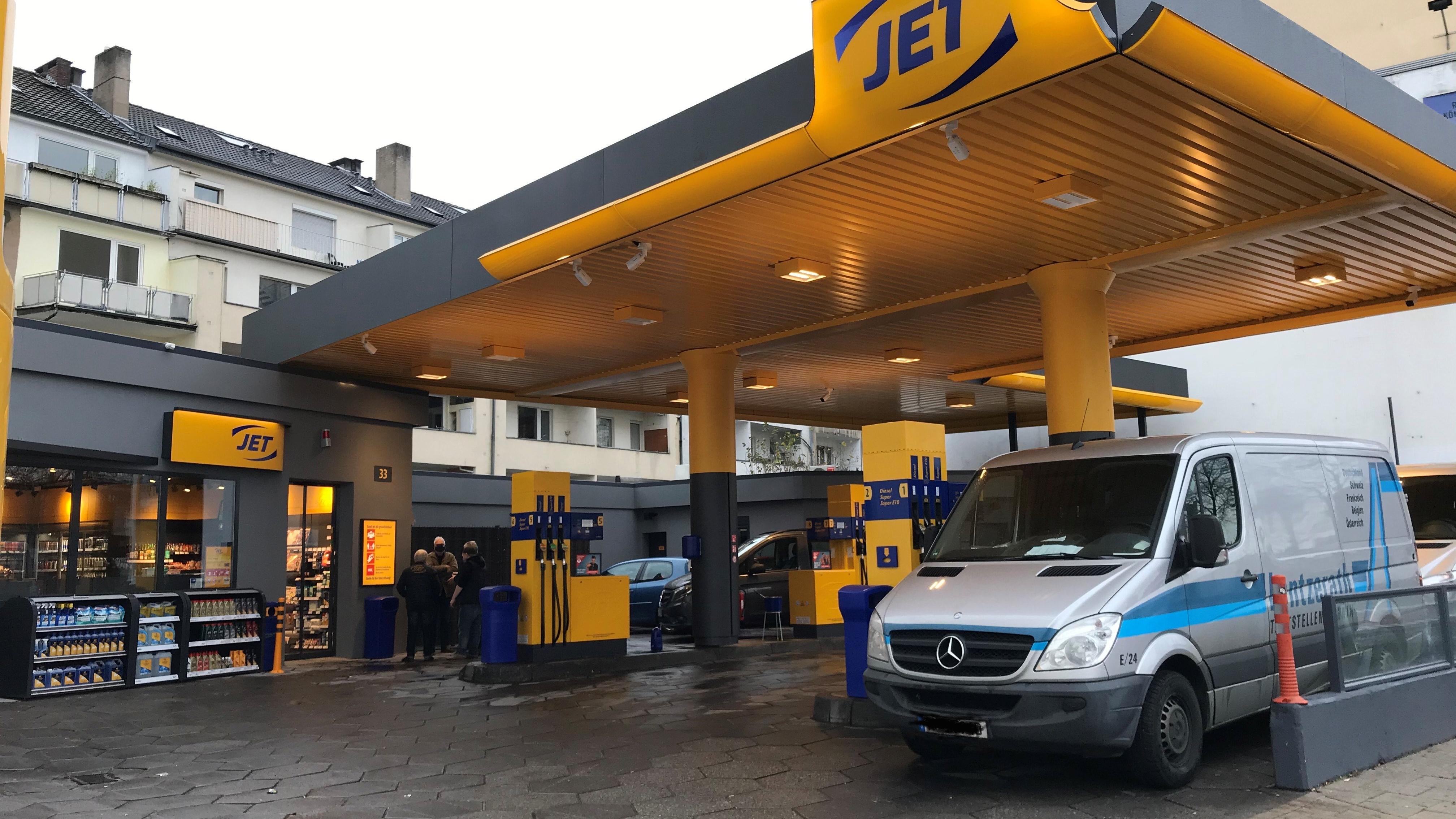 JET Tankstelle, Worringer Straße in Düsseldorf
