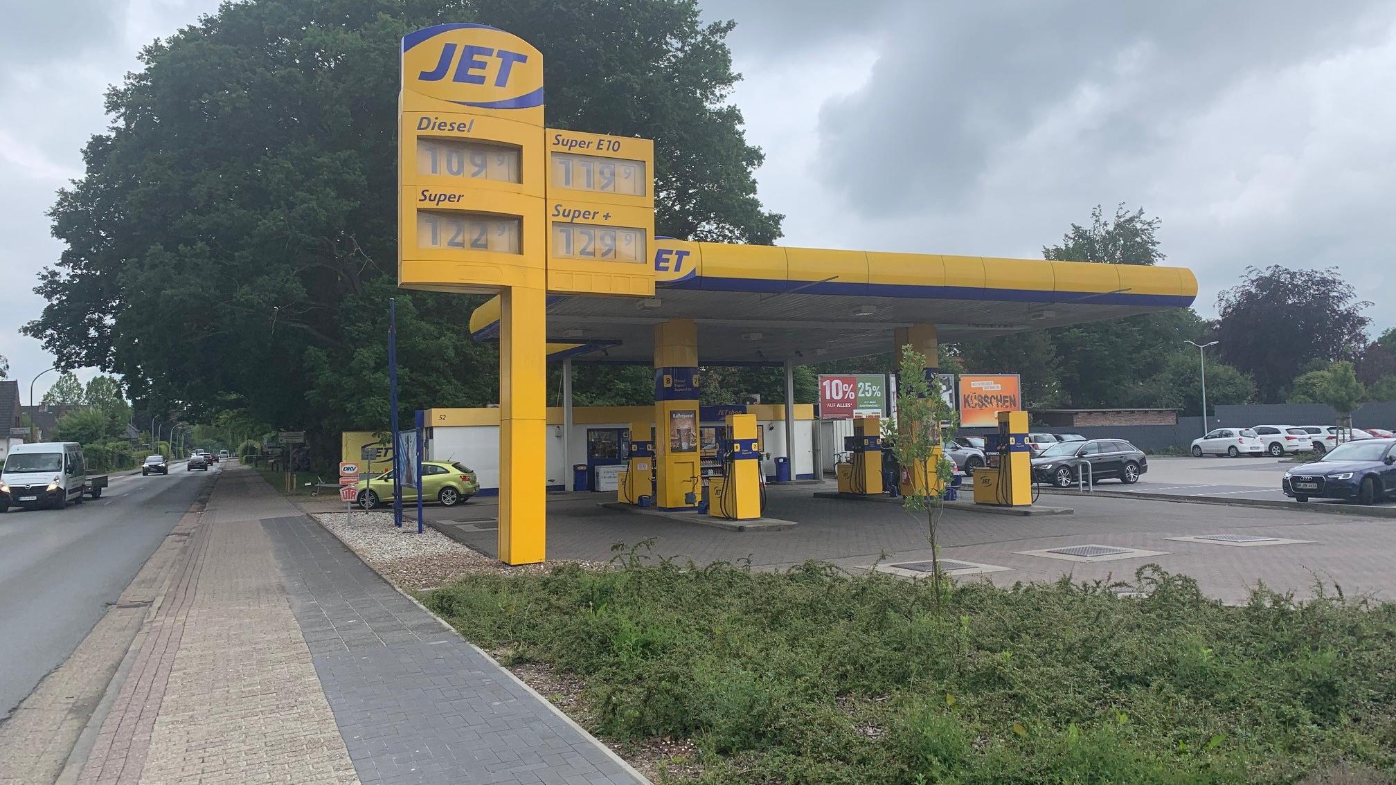 JET Tankstelle, Raiffeisenstraße in Rastede