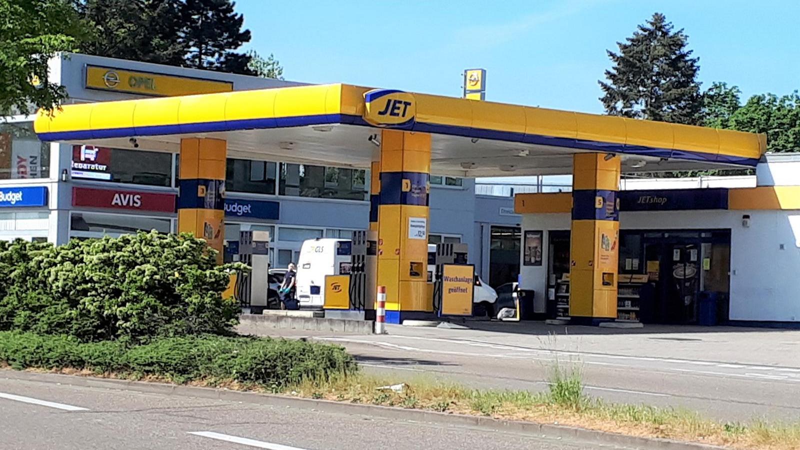 JET Tankstelle, Karlsruher Straße in Rastatt