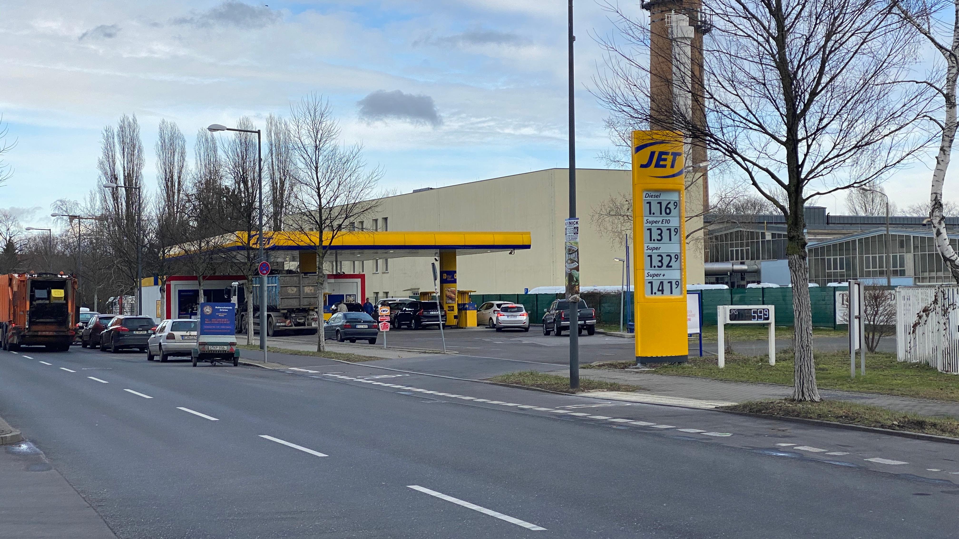 JET Tankstelle, Glienicker Weg in Berlin