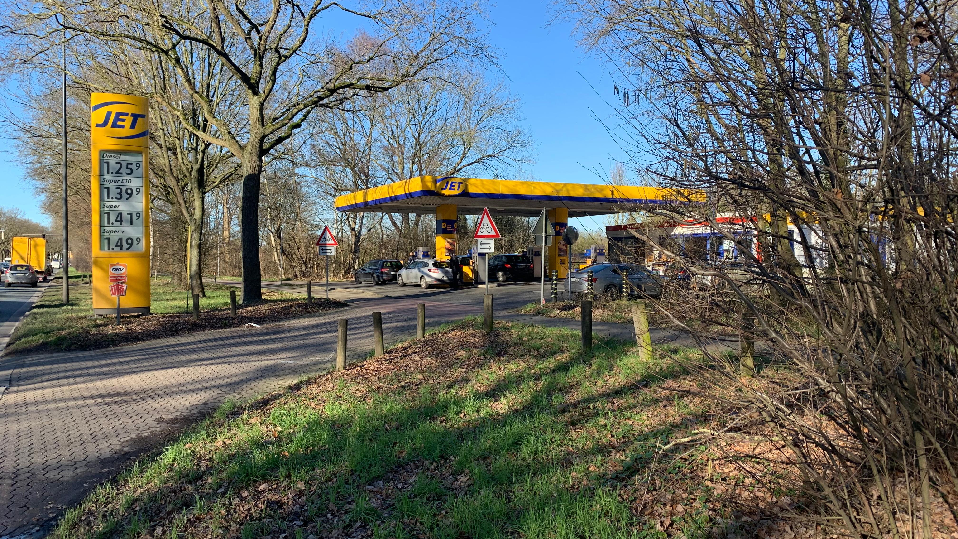 JET Tankstelle, Neuenlander Straße in Bremen
