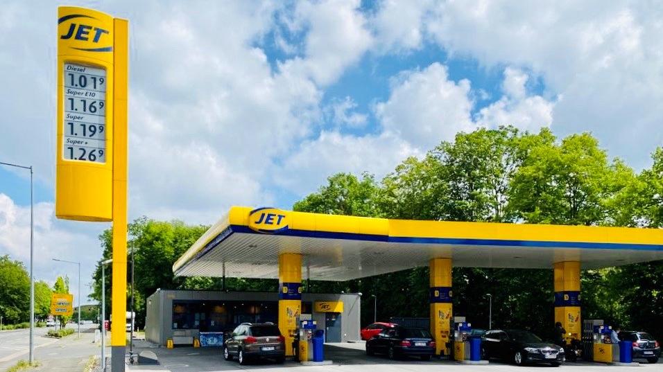 JET Tankstelle, Hildesheimer Straße in Sarstedt