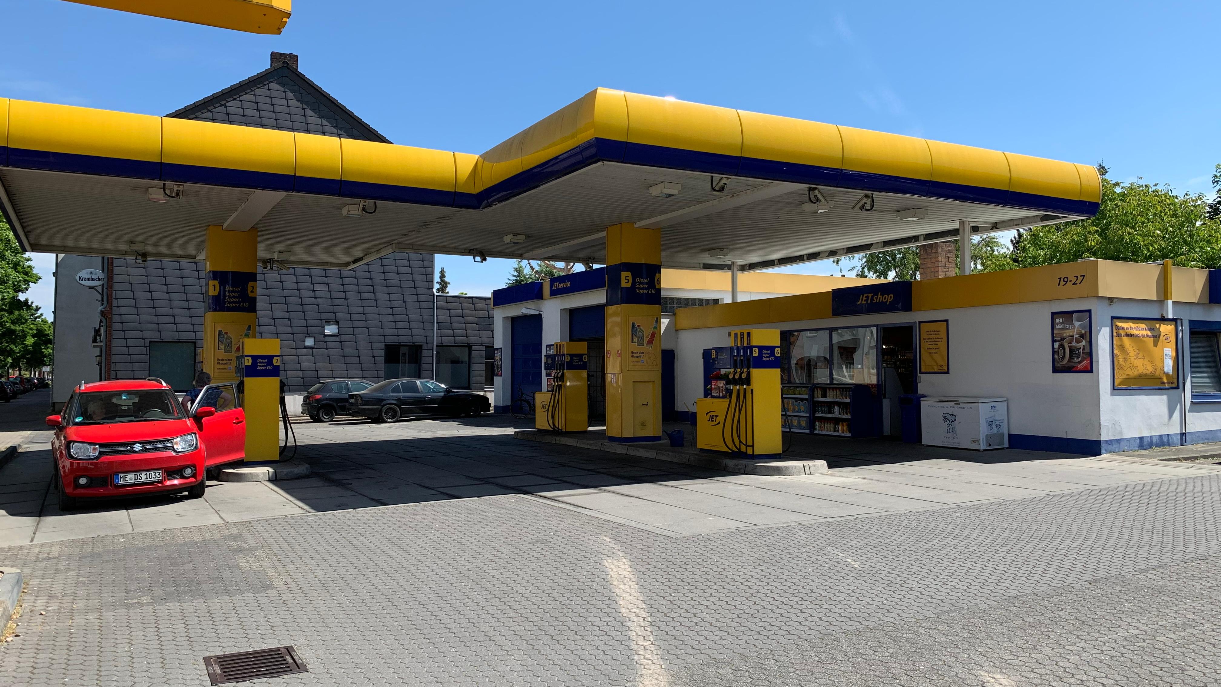 JET Tankstelle, Gladbacher Straße in Neuss