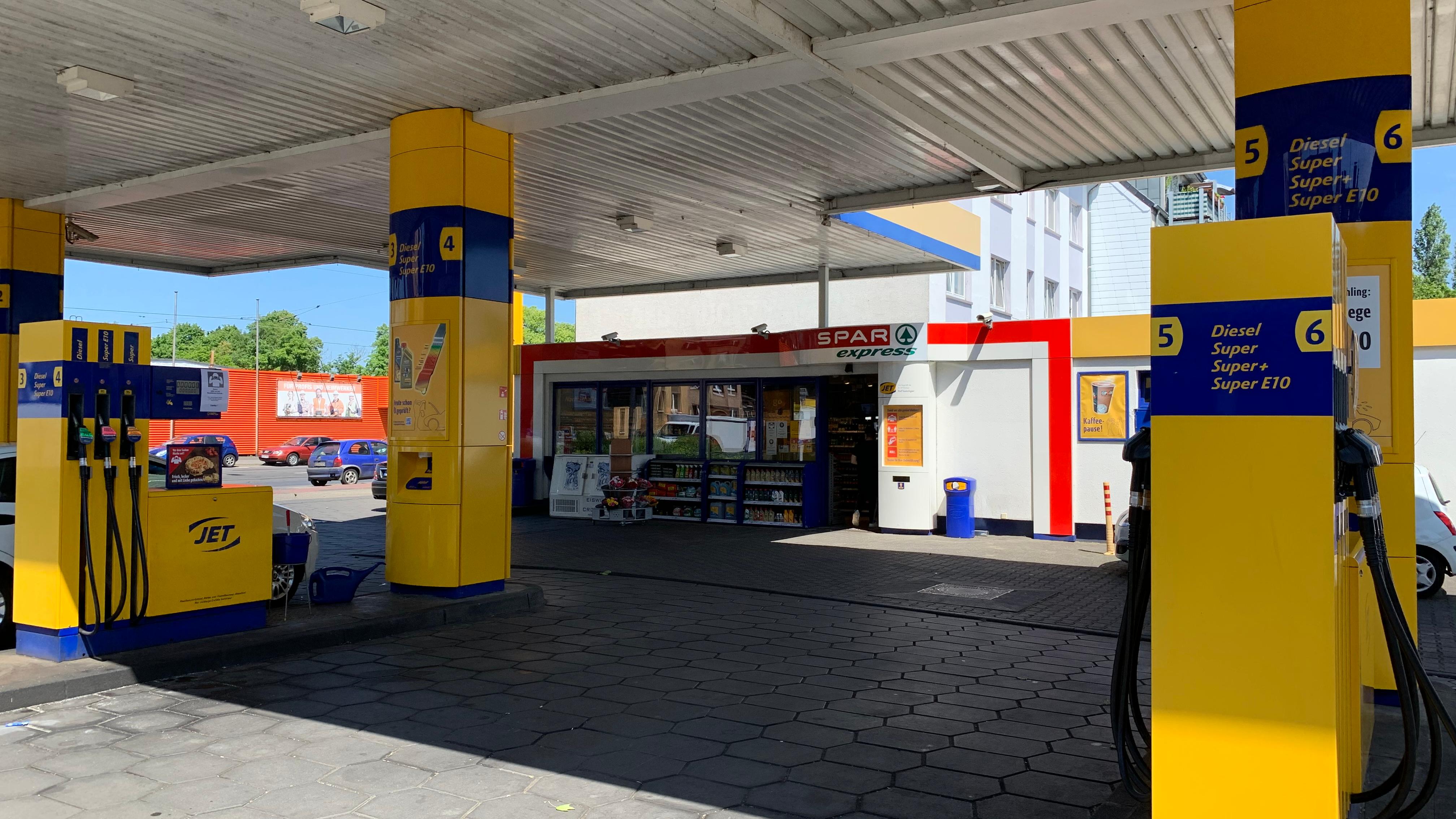 JET Tankstelle, Oppumer Straße in Krefeld