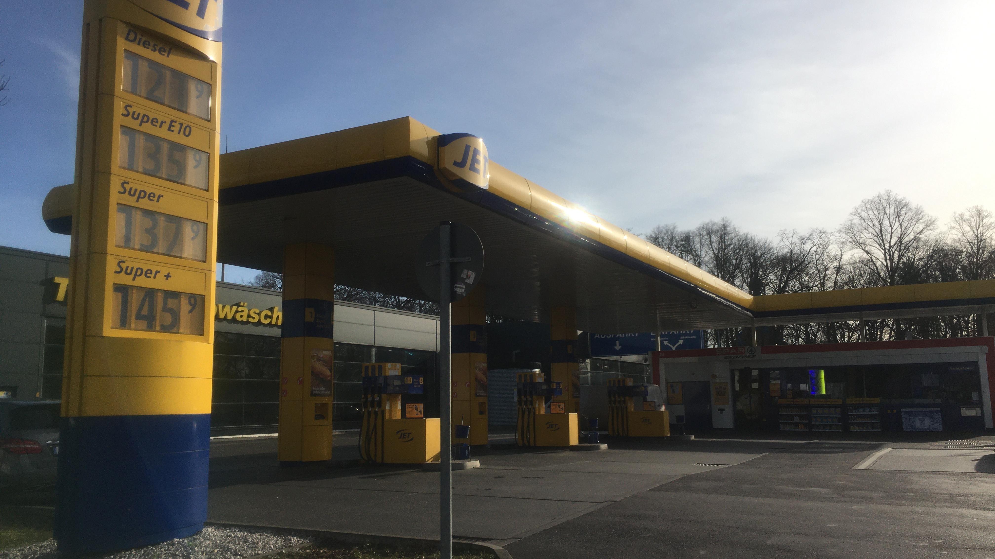 JET Tankstelle, Holzhauser Straße in Berlin