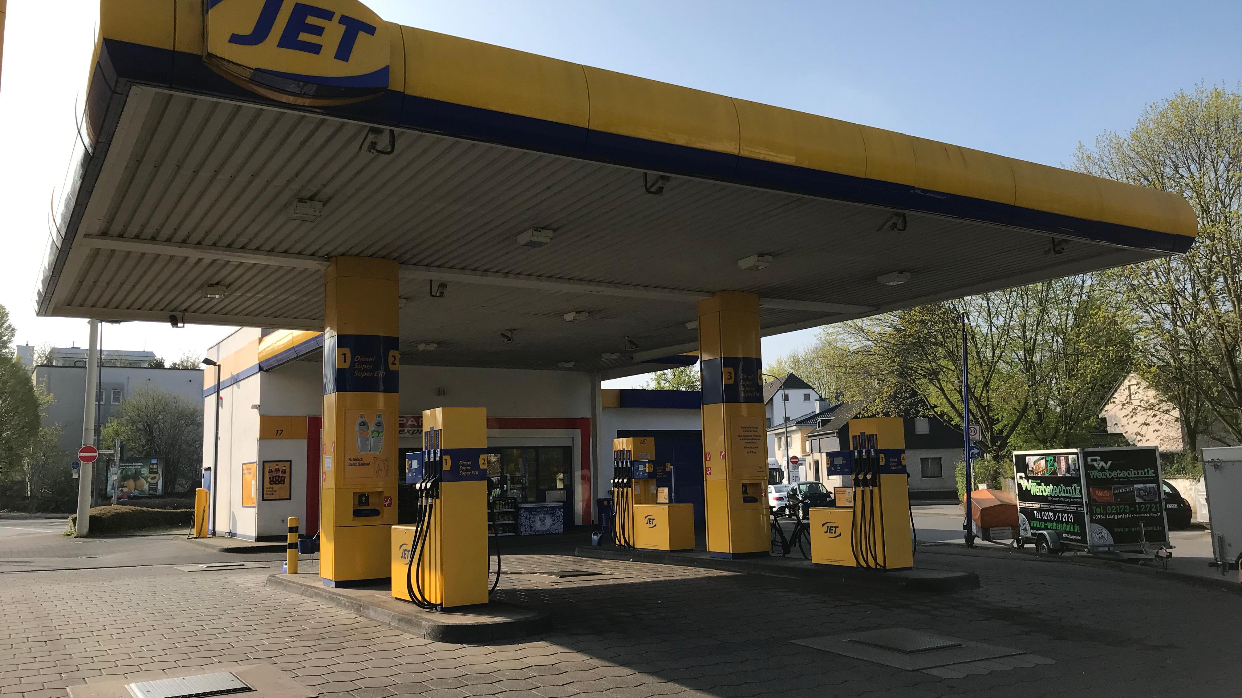 JET Tankstelle, Kölner Straße in Langenfeld (Rheinland)