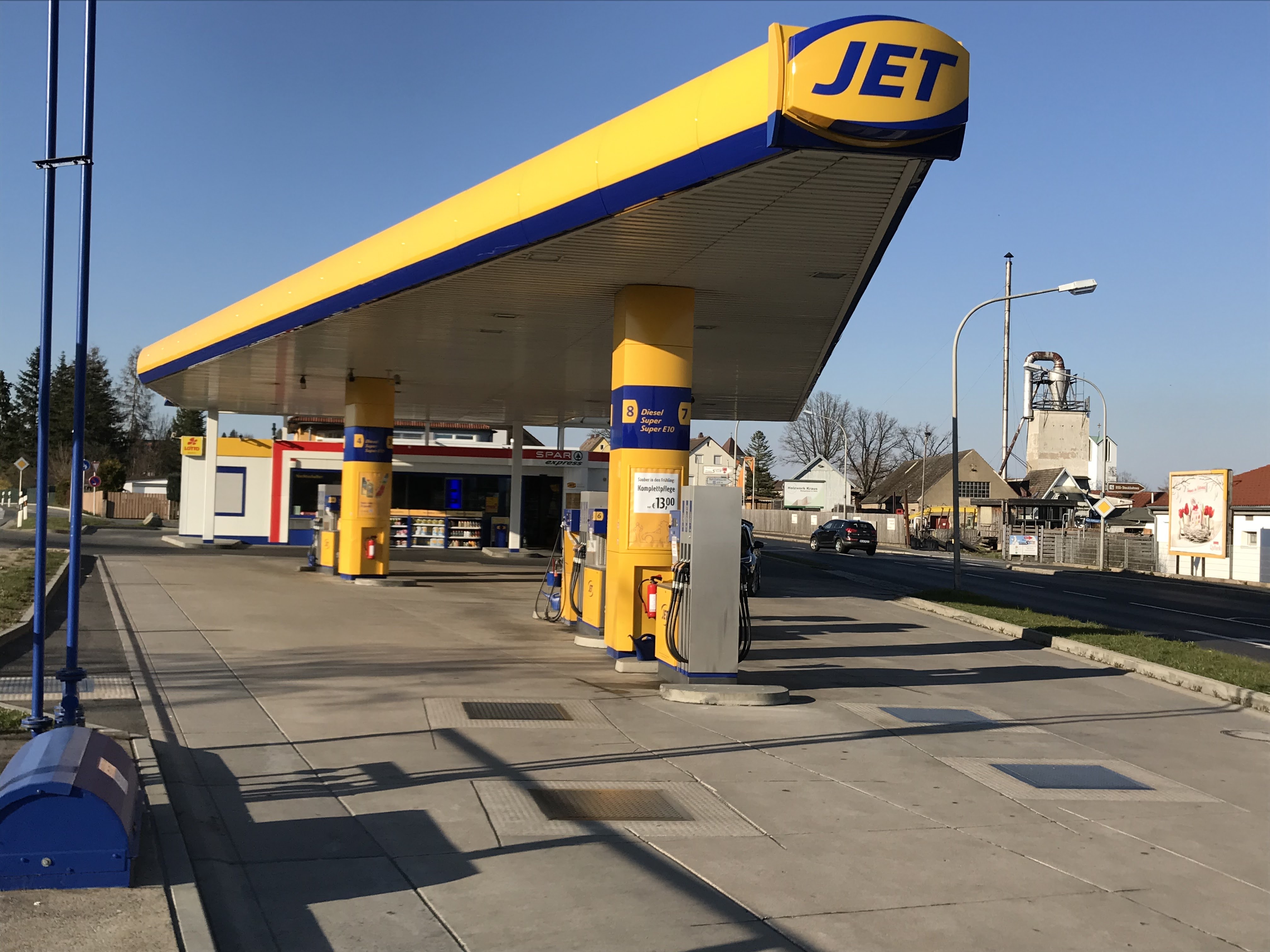 JET Tankstelle, Altenstadt an der Waldnaab, DE | Unternehmensinformationen