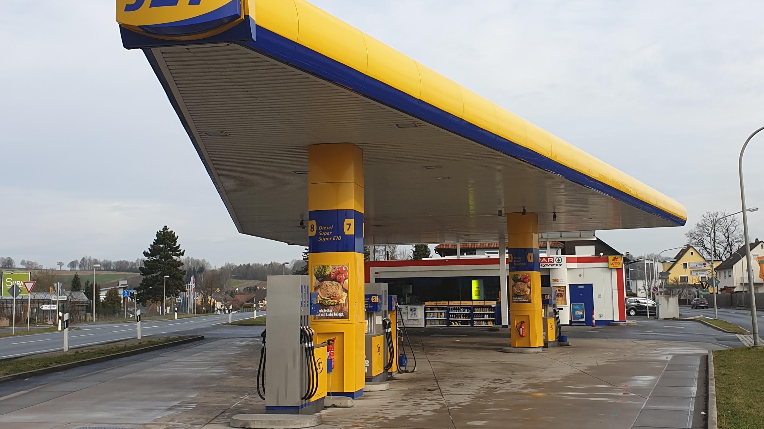 JET Tankstelle, Hauptstraße in Altenstadt an der Waldnaab