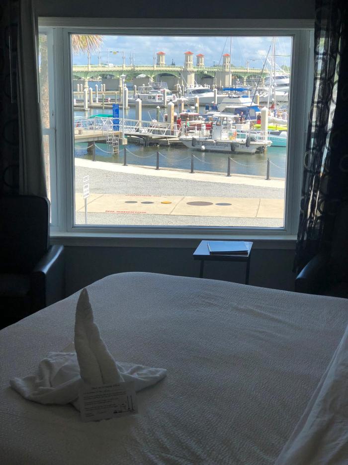 Marion Motor Lodge Logo