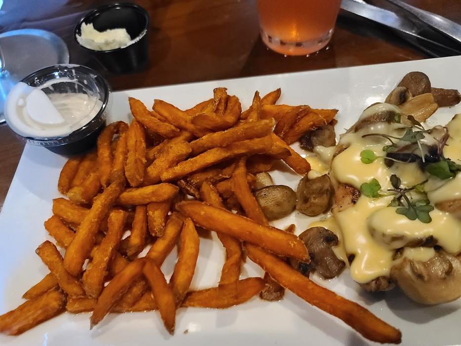 Beechwood Grill - Holland, MI