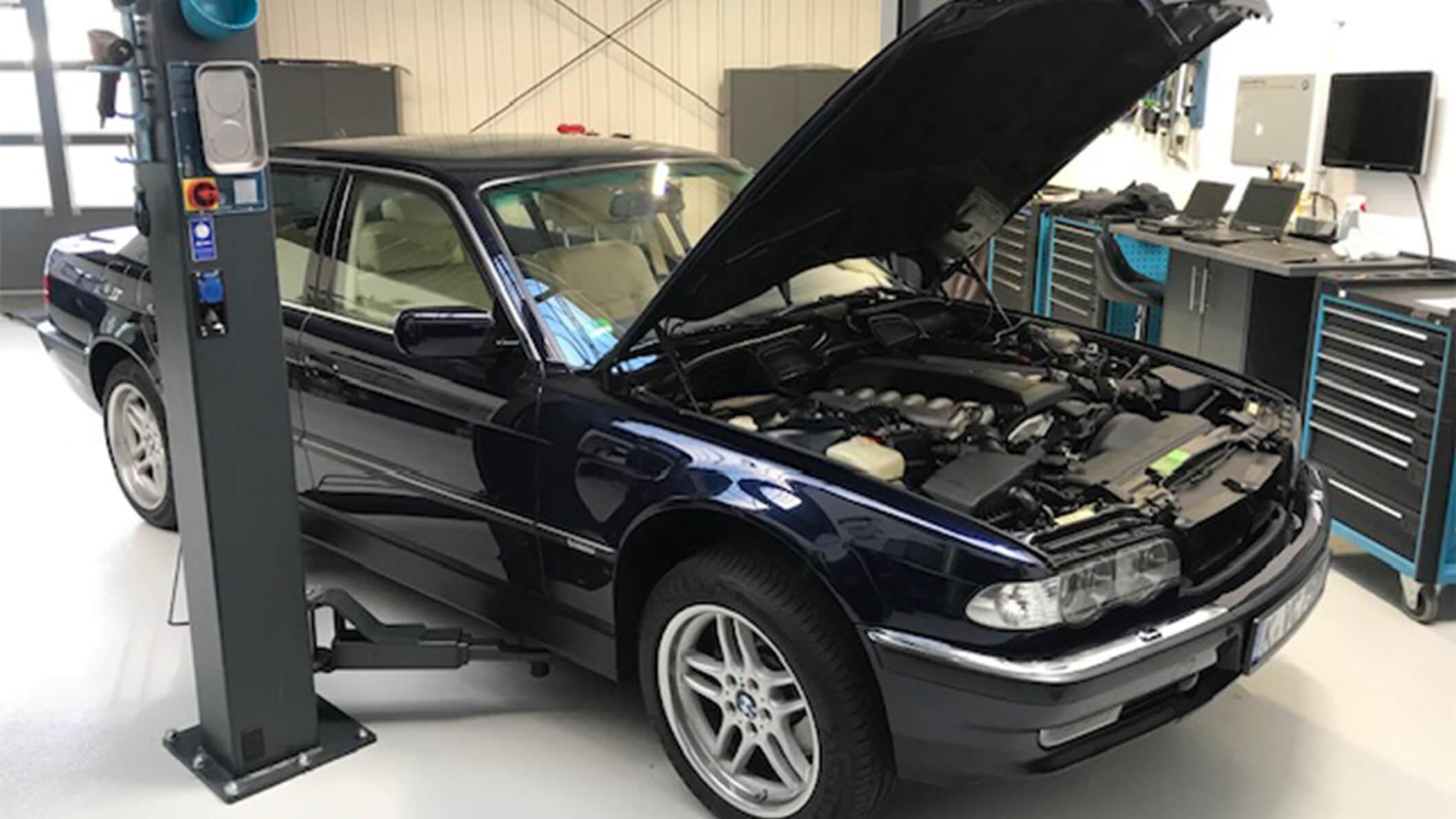 SABLOTNY KFZ-Meisterbetrieb der BMW und MINI Spezialist, Siemensstraße in Erftstadt