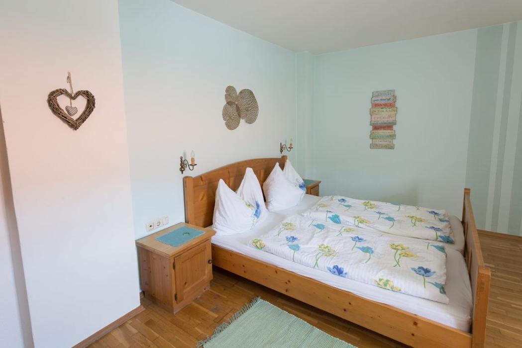 Bauernhof Familie Zöchmeister, Velmerstraße in Velm