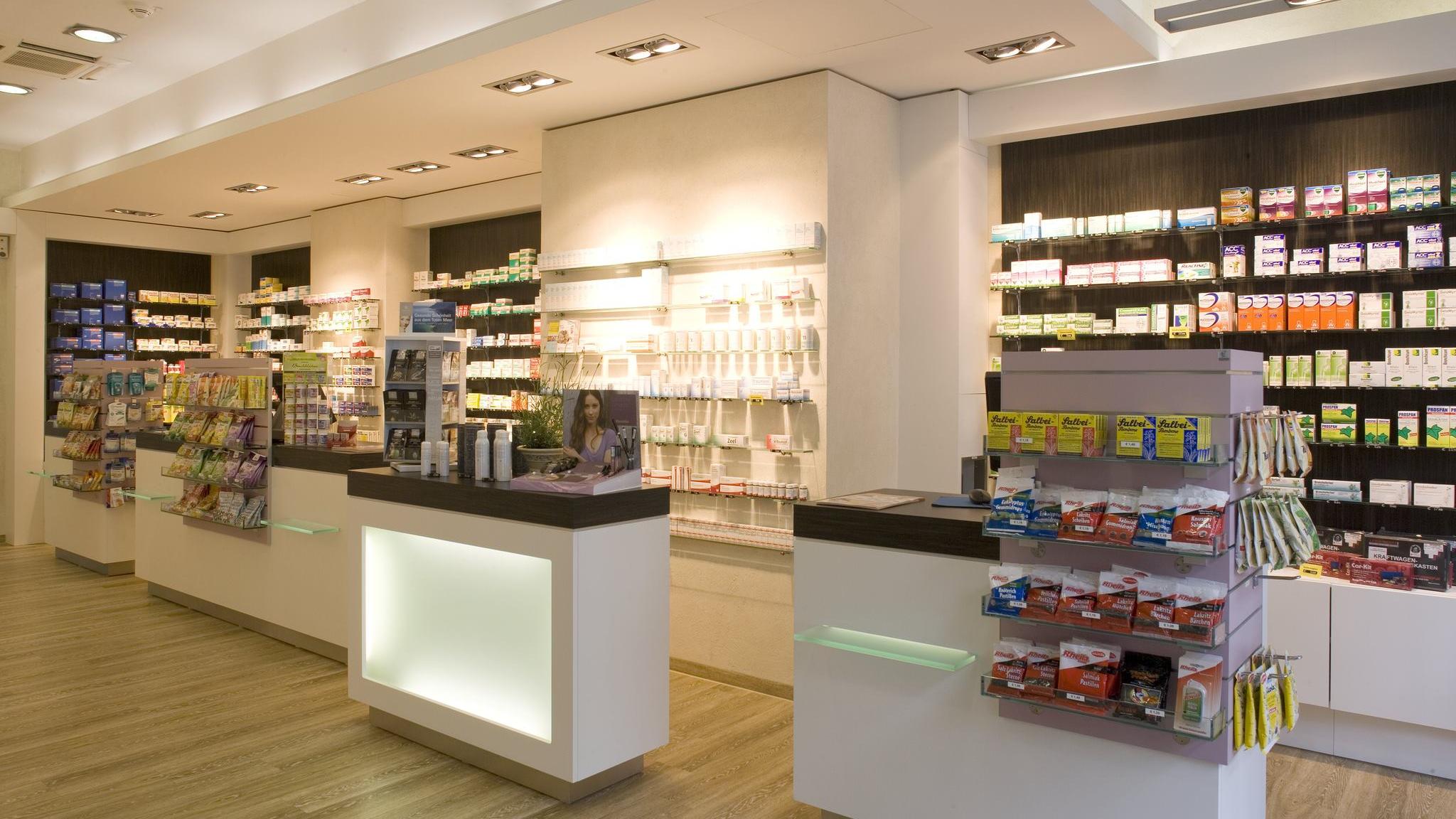 Kloster-Apotheke, Oststraße in Düsseldorf