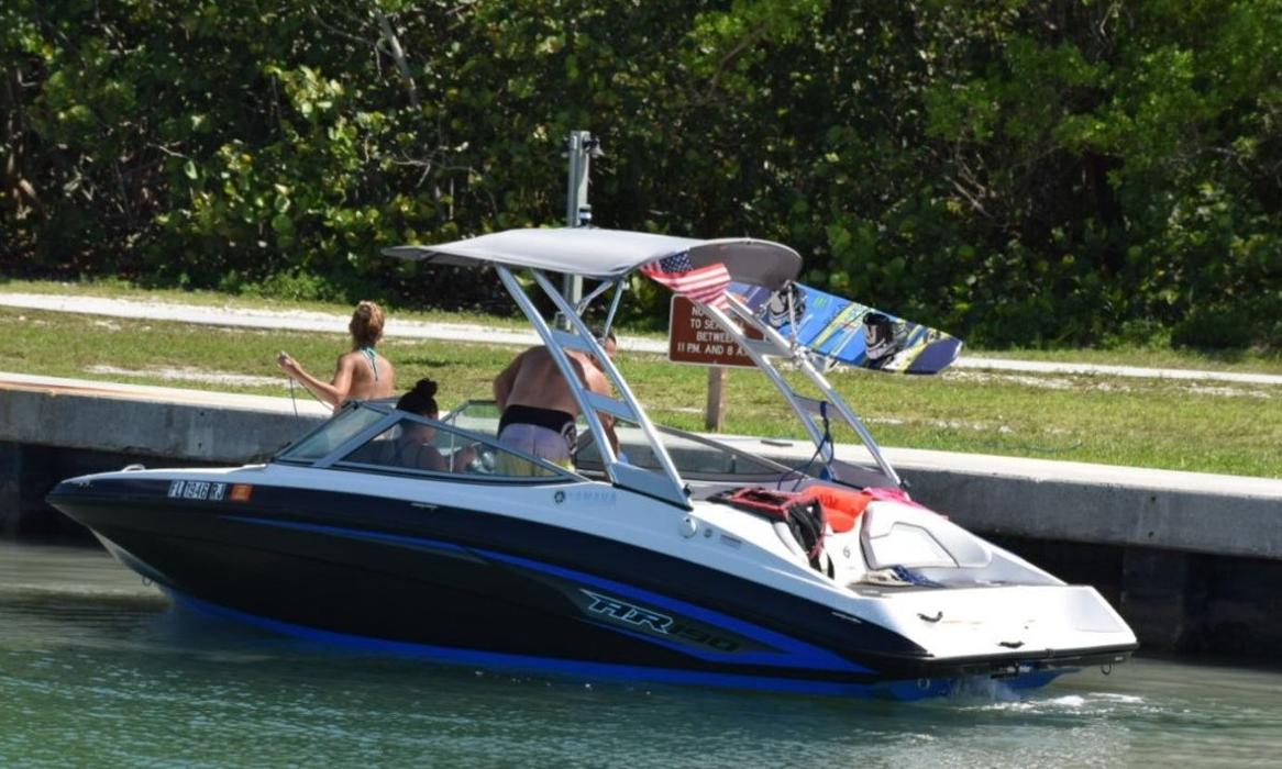 Summer Breeze Boat Rental - Saint Augustine, FL