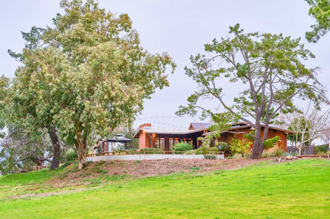 Easter House Ranch Vacation Rental - San Luis Obispo, CA