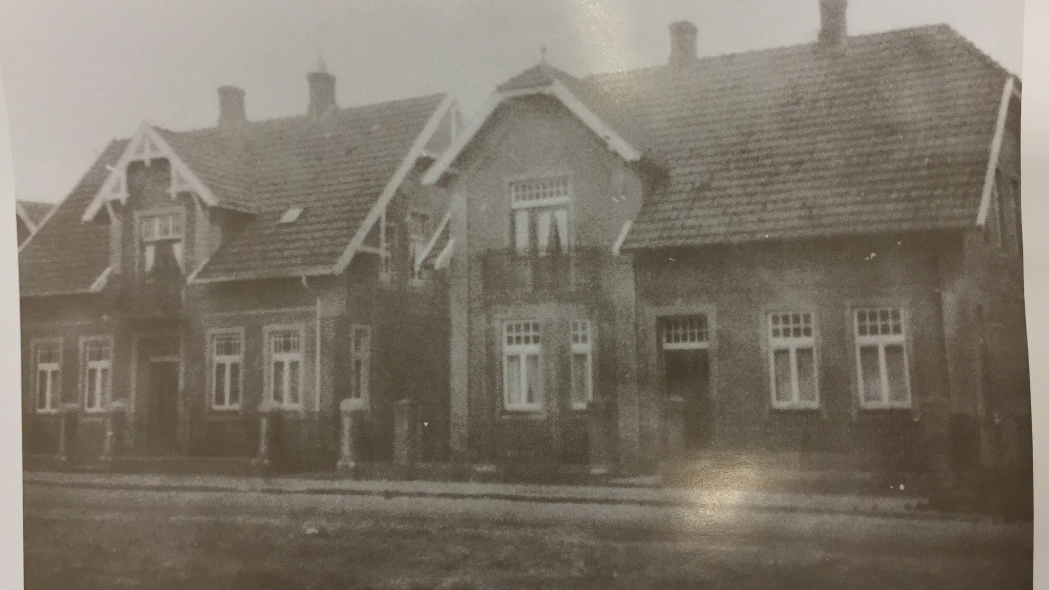 Michaelis Apotheke, Splitting rechts in Papenburg