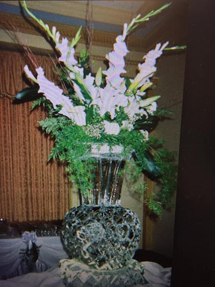 Krystal Creations Ice Art - Liberty, MO