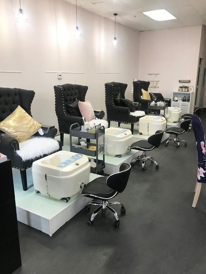 La Belle Vie Nail Bar - Panorama City, CA