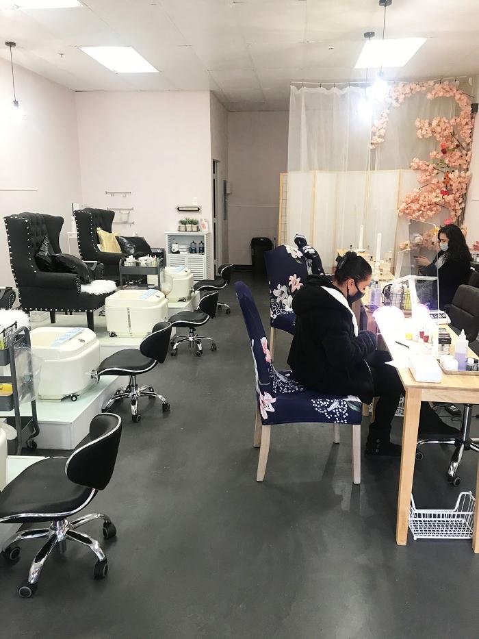 La Belle Vie Nail Bar - Panorama City, CA