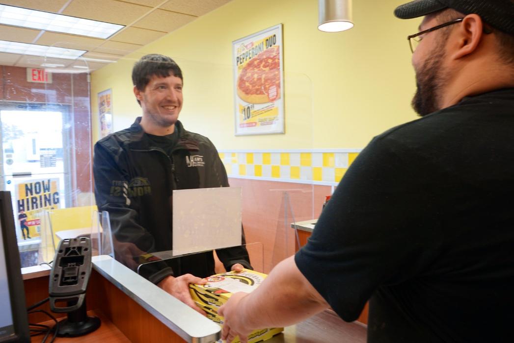 Hungry Howie's Pizza - Saginaw, MI