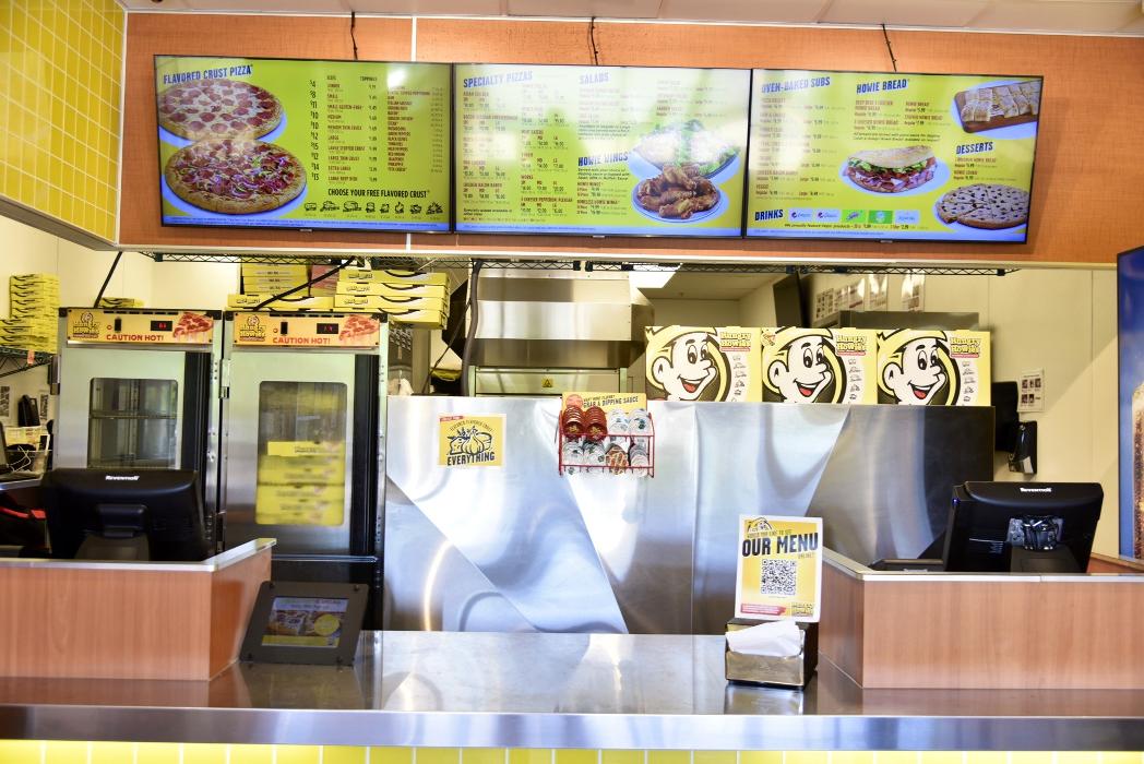 Hungry Howie's Pizza Image