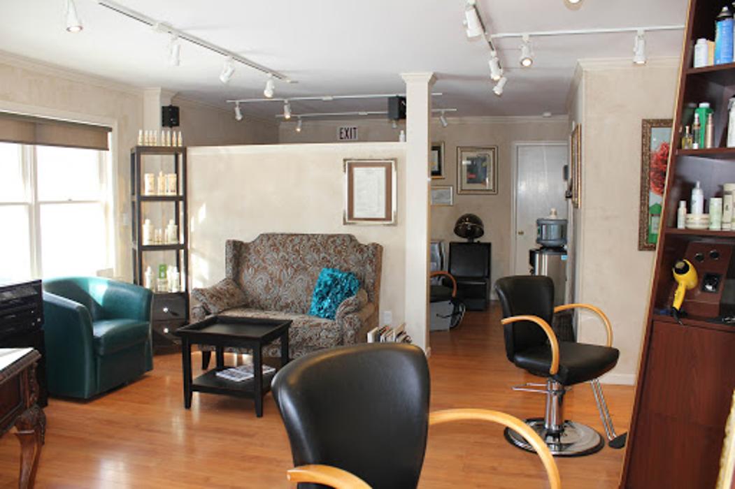 Salone Dei Capelli - Southold, NY