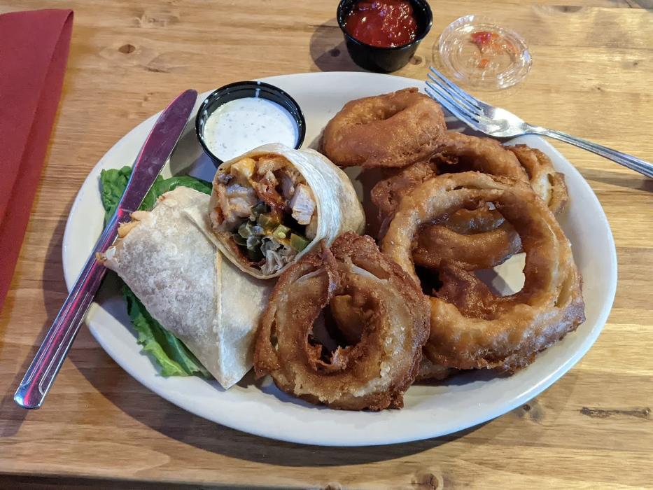 Howler's Restaurant & Sports Bar - Gilbert, AZ