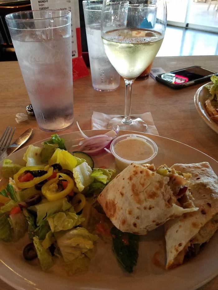 Howler's Restaurant & Sports Bar - Gilbert, AZ