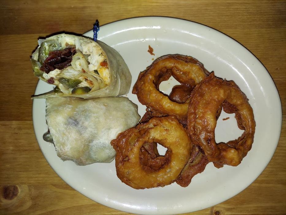 Howler's Restaurant & Sports Bar - Gilbert, AZ