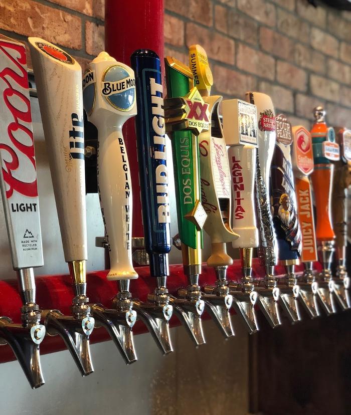 Howler's Restaurant & Sports Bar - Gilbert, AZ