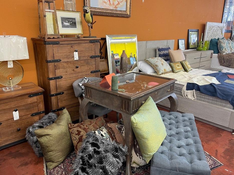 OC Rustic Furniture - Tustin, CA