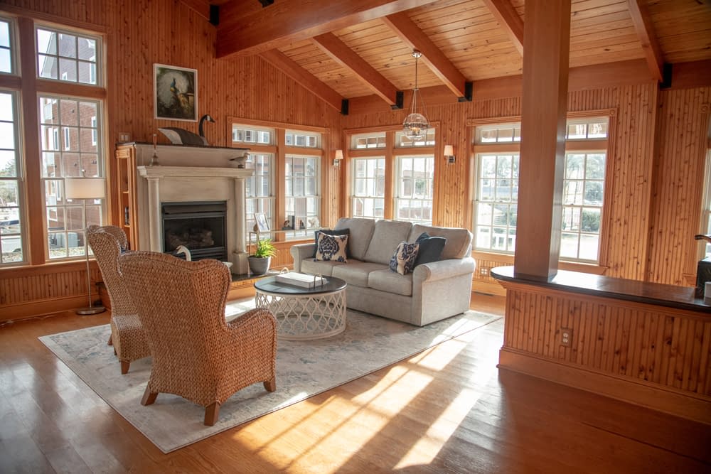 Burrus House Inn Image