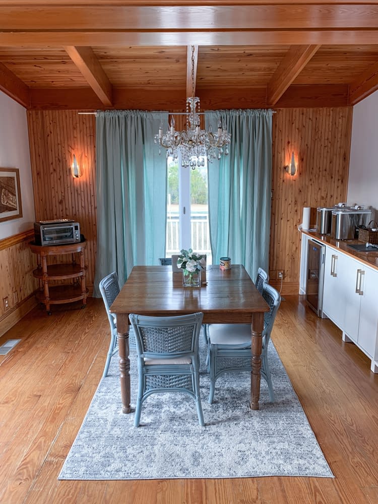 Burrus House Inn Image