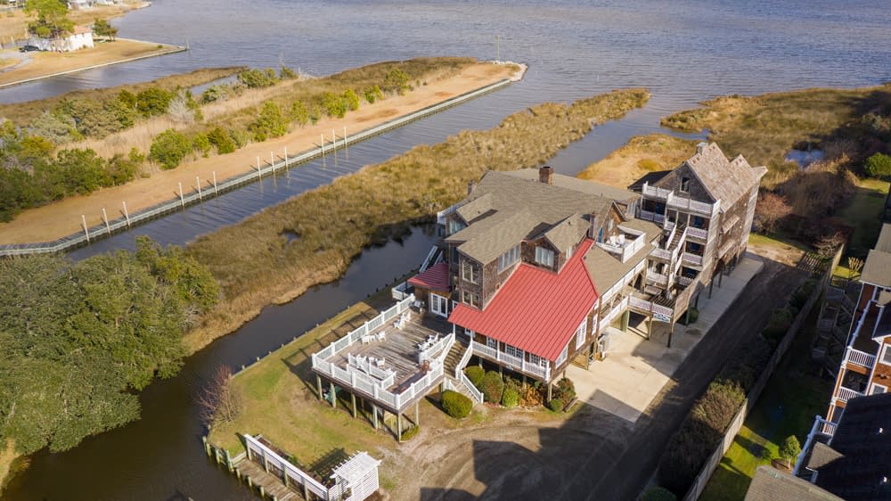 Burrus House Inn Image