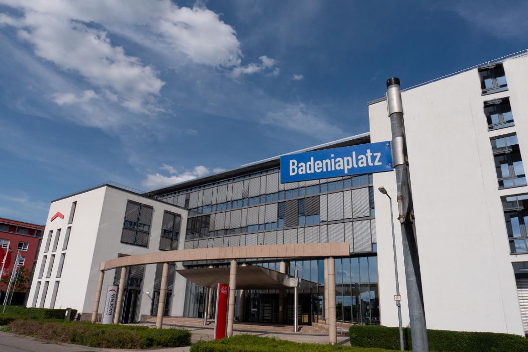 Stefan E. Kamelski: Allfinanz Deutsche Vermögensberatung, Pariser Ring in Baden-Baden