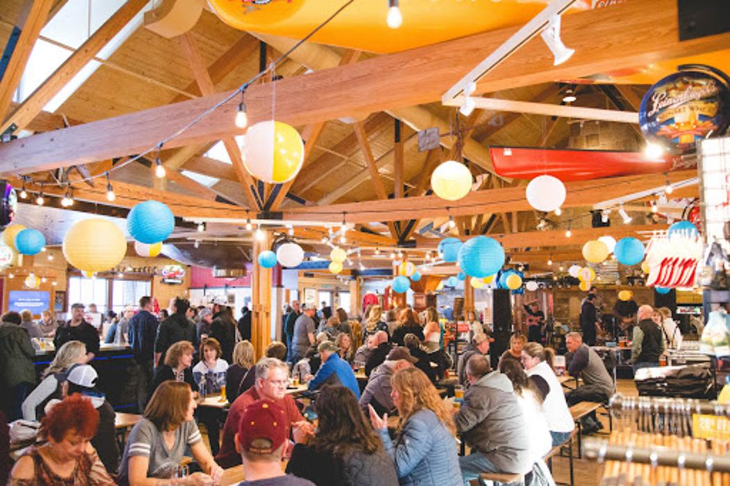 Leinie Lodge - Chippewa Falls, WI