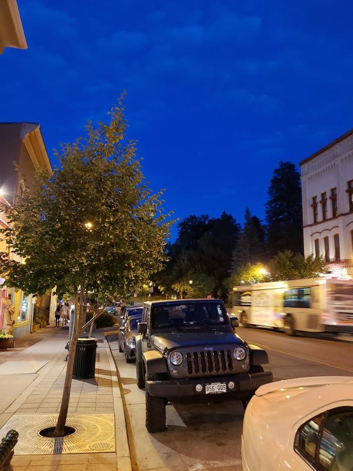 The Keg Lounge - Manitou Springs, CO