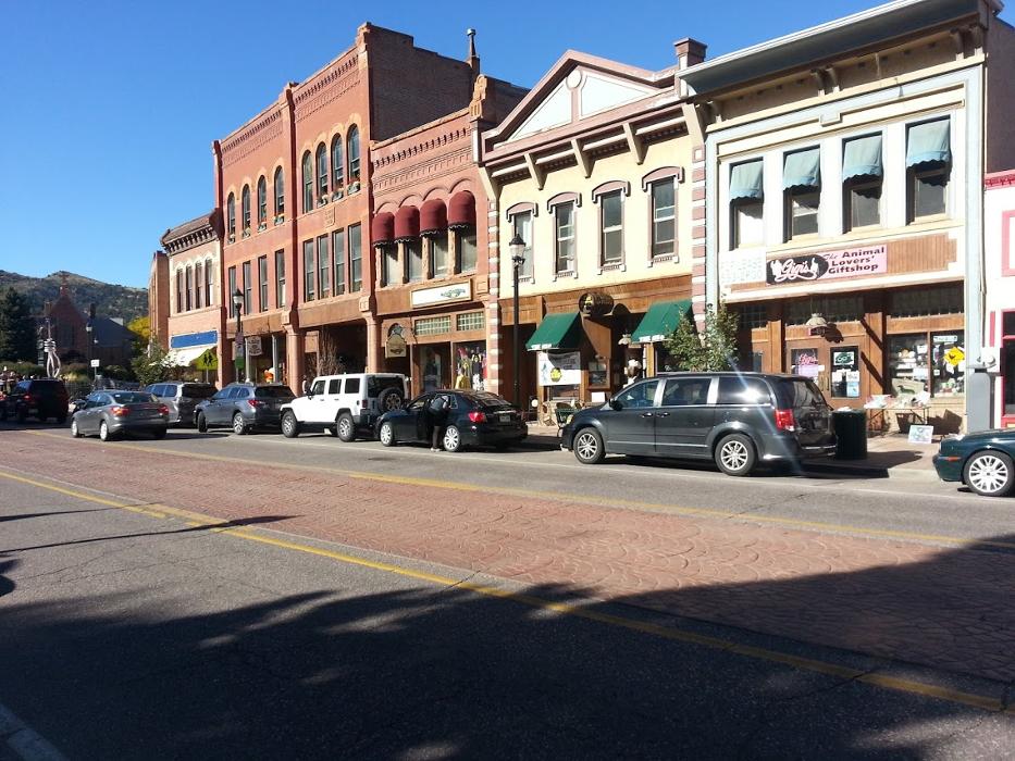 The Keg Lounge - Manitou Springs, CO