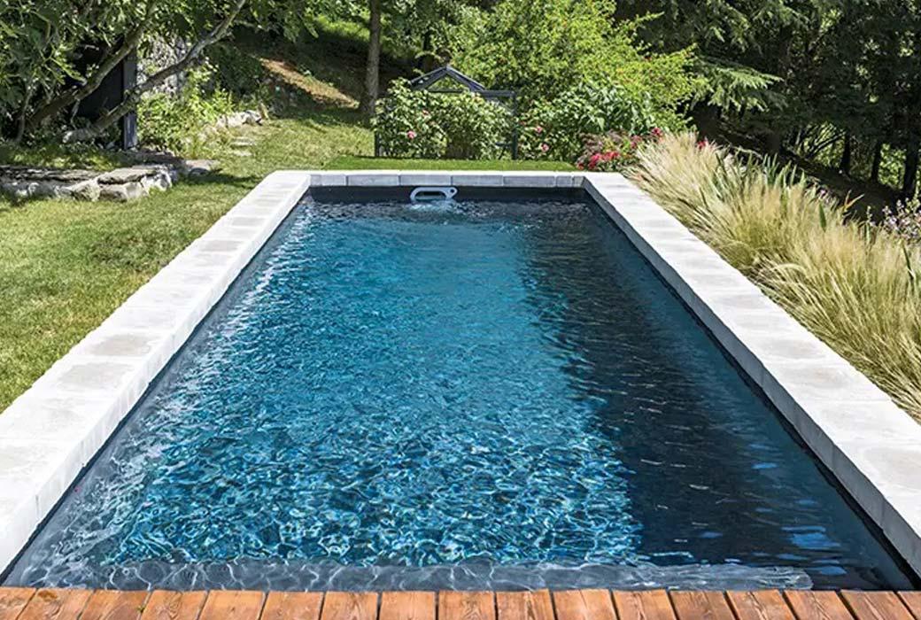 Desjoyaux Pools Regensburg, Deuerlinger Straße in Nittendorf