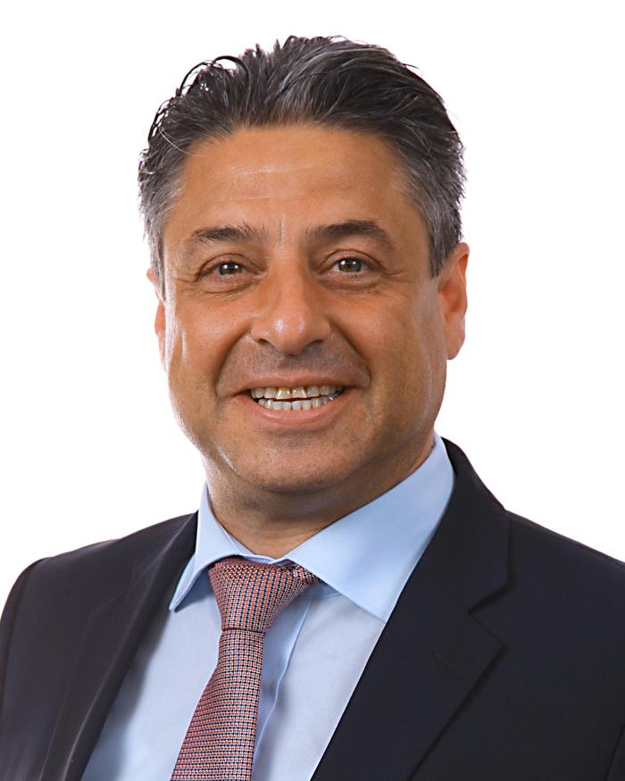 Yener Camurcuoglu: Allfinanz Deutsche Vermögensberatung, Hauptstraße in Eislingen/Fils