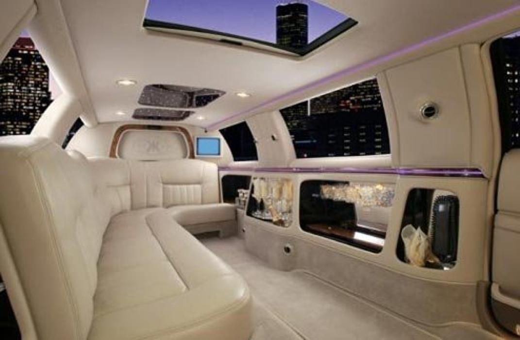 Dr Black Luxury - Matteson, IL