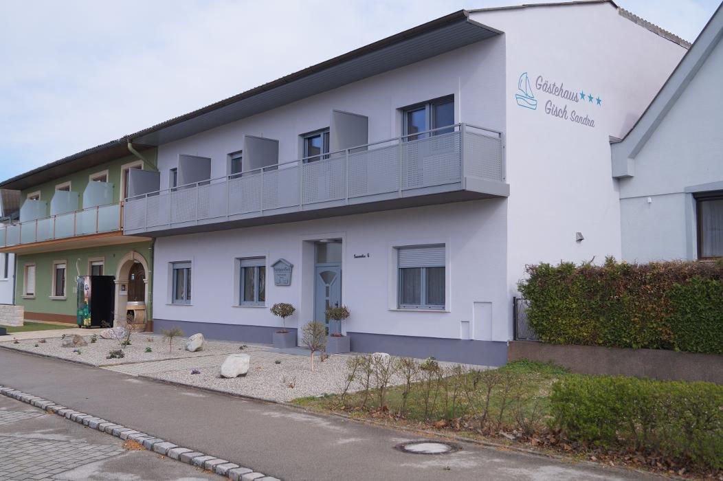 Gästehaus Gisch Sandra, Seezeile in Podersdorf am See