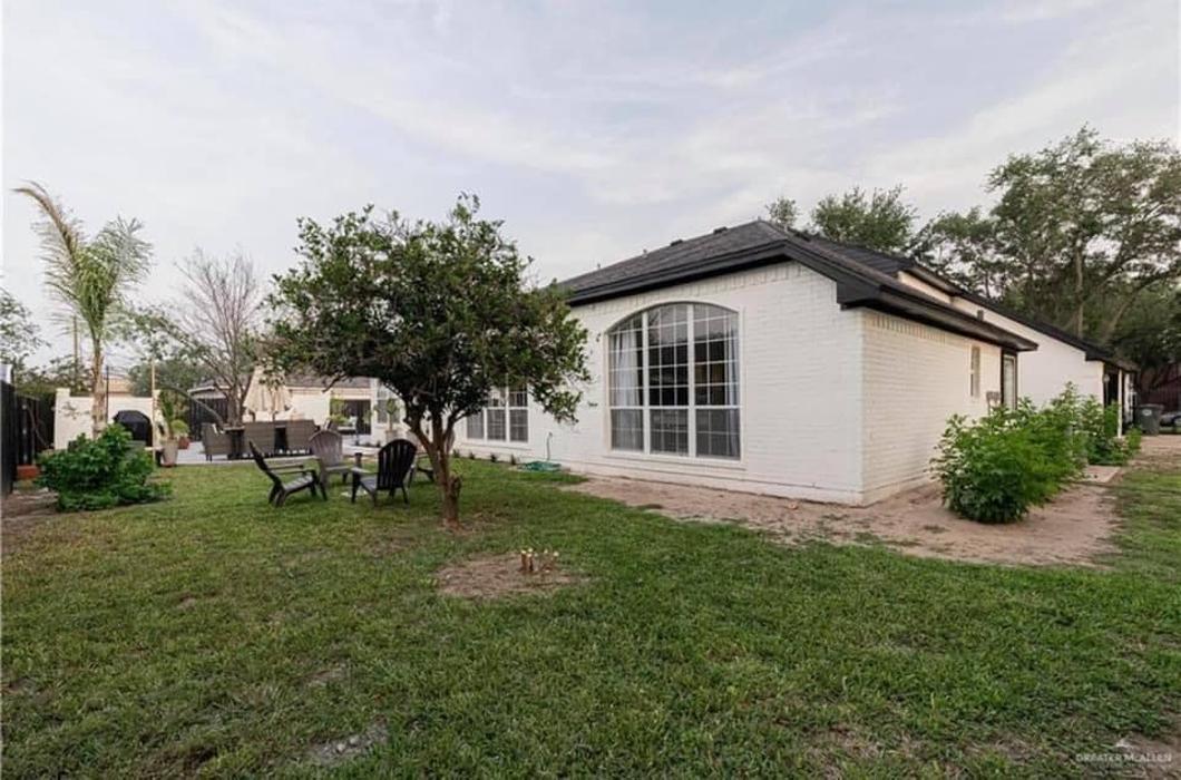 Brenda Blanco, REALTOR - Pharr, TX