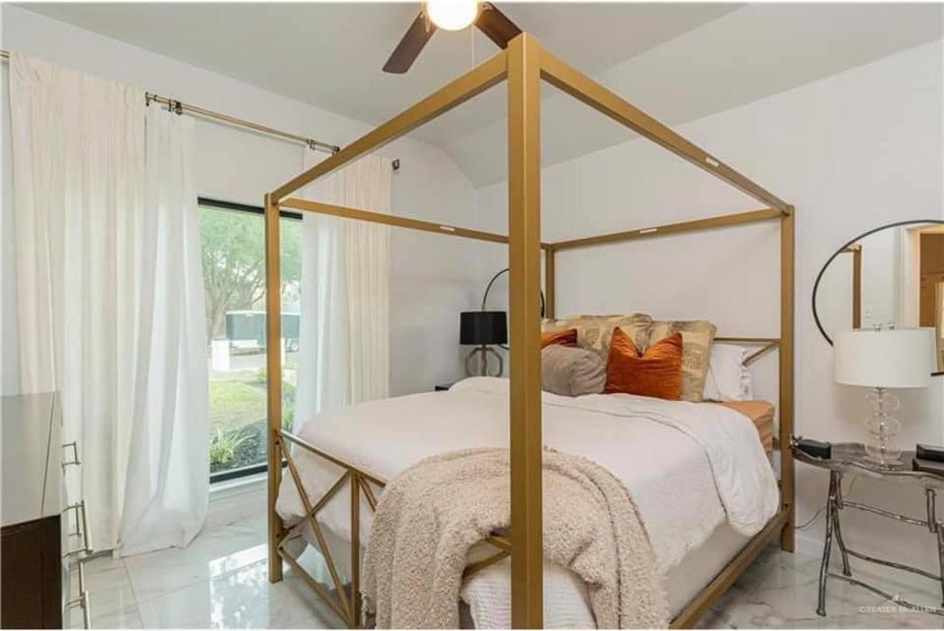 Brenda Blanco, REALTOR - Pharr, TX