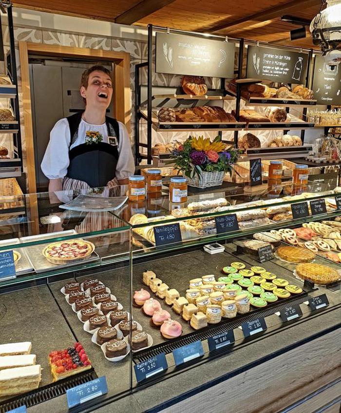 Bäckerei-Confiserie Pesse, Dorfstrasse in Belp