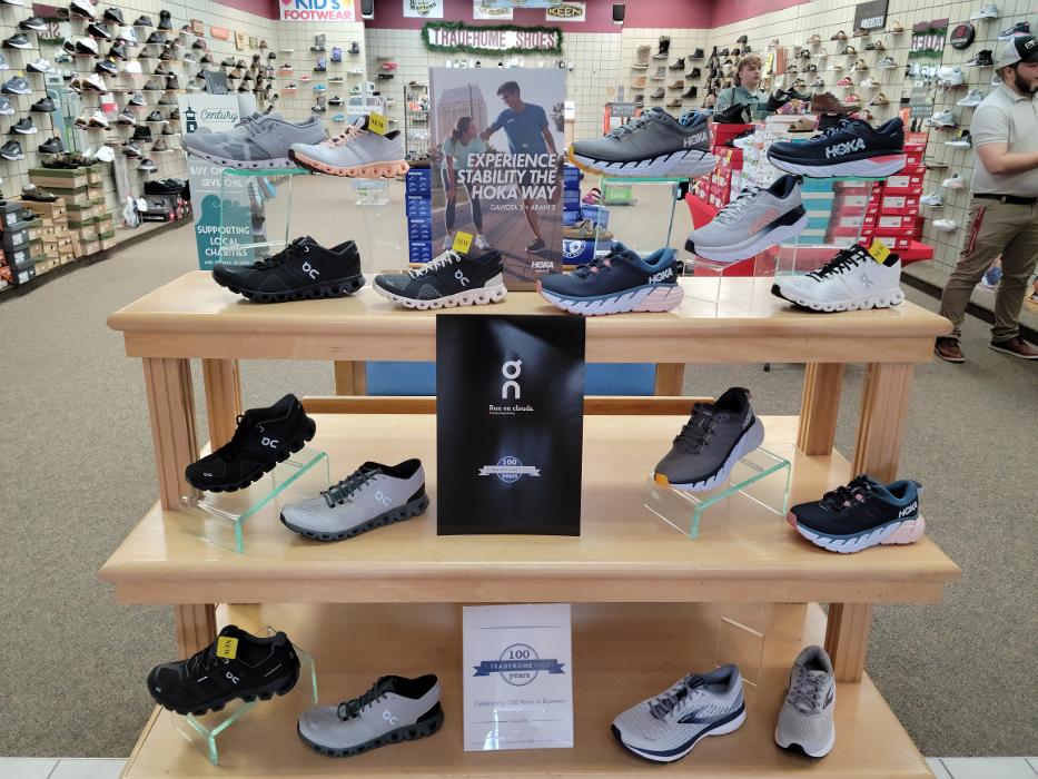 Tradehome Shoes - Willmar, MN