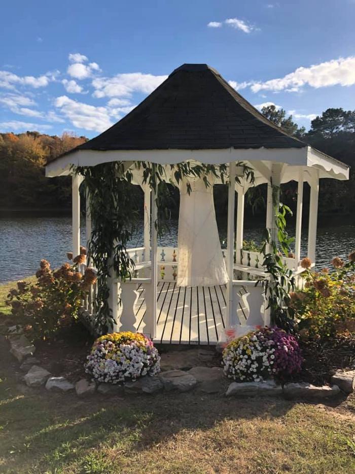 The White Barn at Padgett Place - Laceys Spring, AL