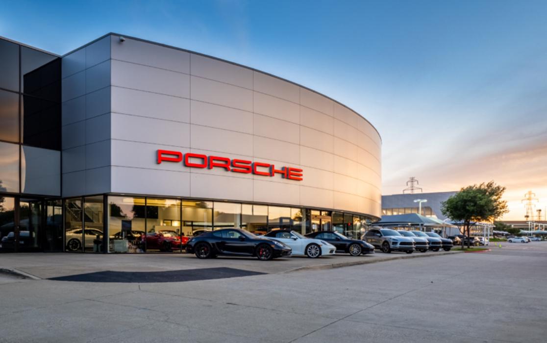 Porsche Plano Image