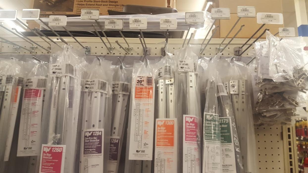 Fix & Feed Bonham Hardware - Bonham, TX