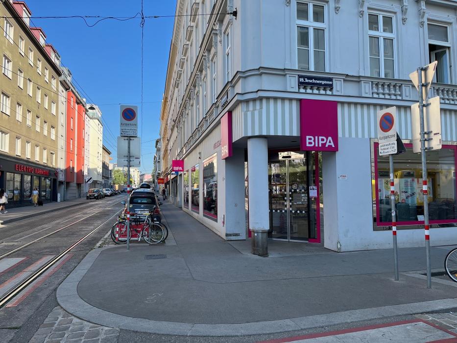 BIPA, Kreuzgasse in Wien